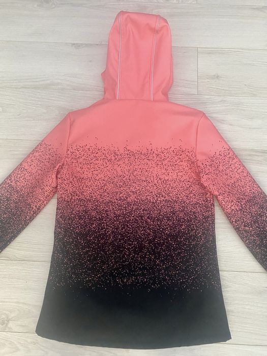 Geaca impermeabila si antivant marimea 152