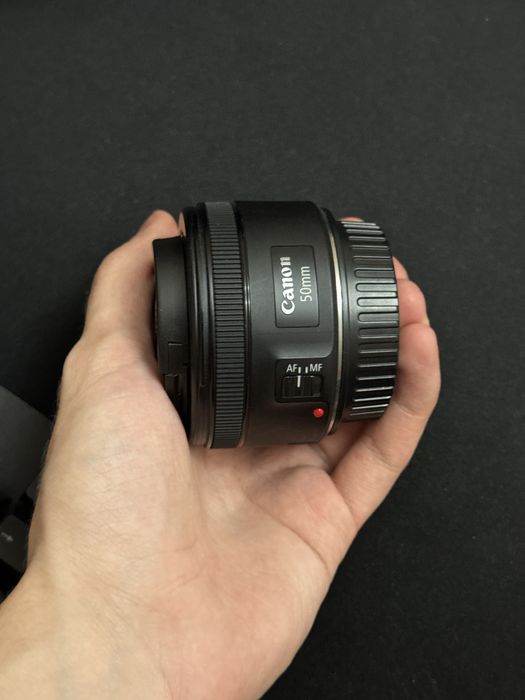 Canon EF 50mm 1:1.8 STM продам срочно!