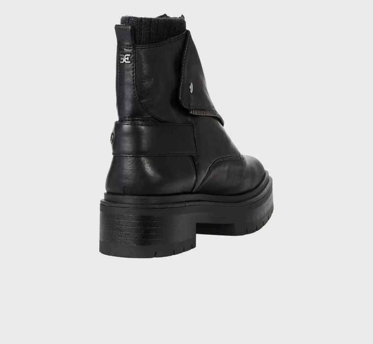 Кожаные  ботинки