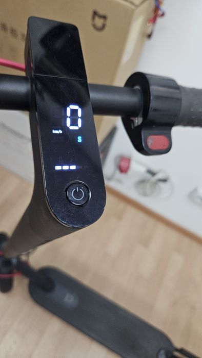 Электросамокат Xiaomi365pro Оригинал 100%