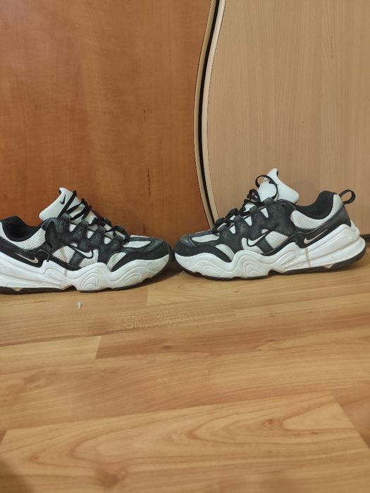 Adidași Nike tech Hera