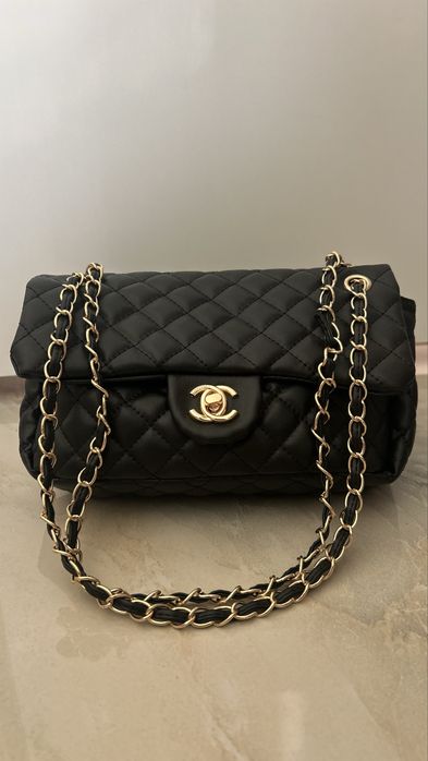 Geanta Chanel, neagra