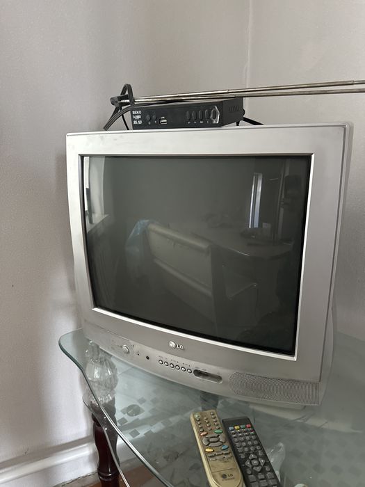Продам телевизор