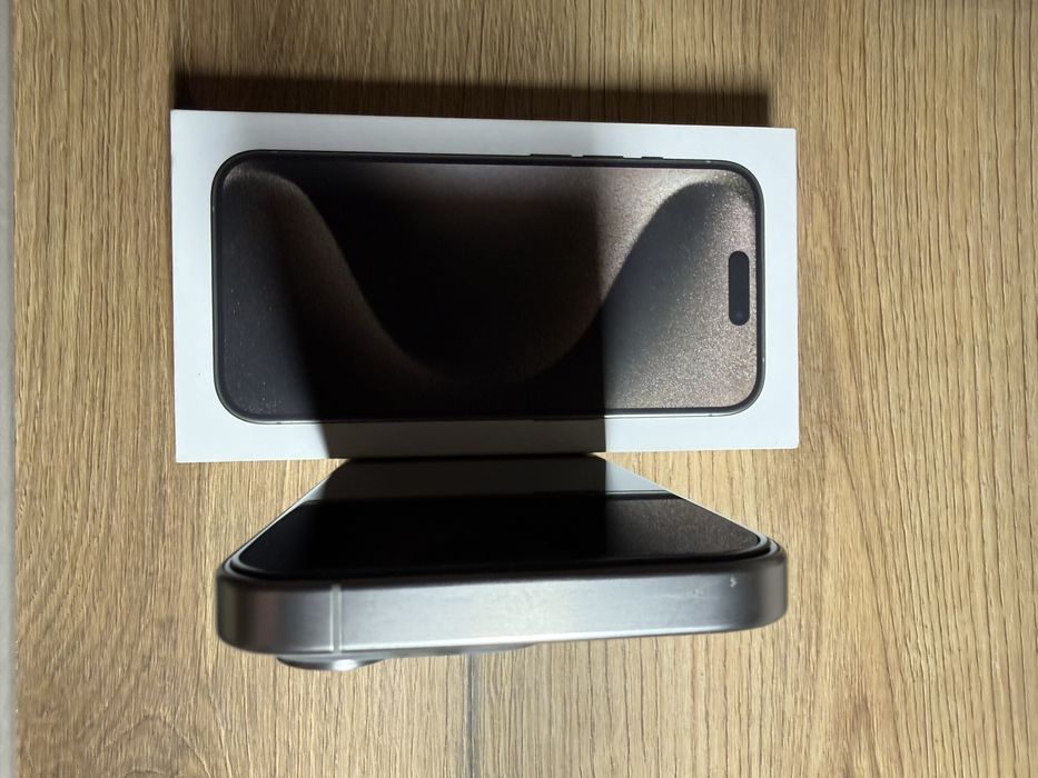 Iphone 15 Pro  Natural Titanium