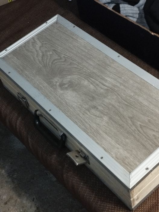 Продавам китарен процесор Boss gx100