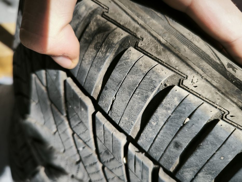 Vând cauciucuri de Audi