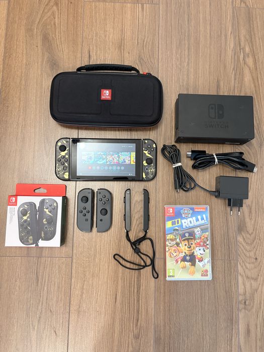 Nintendo Switch V1 Pokémon Bundle + 128GB + Joy-Con Pokémon + Dock + Husă + Jocuri