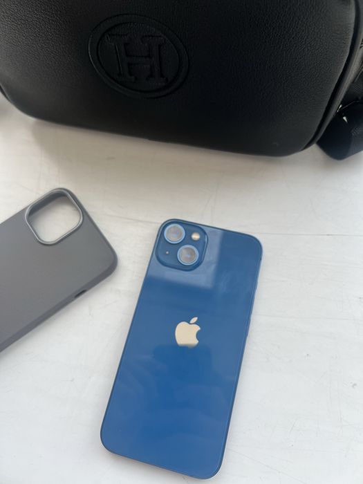 Iohone 13 ideql holatda hamma narsasi ishlidi