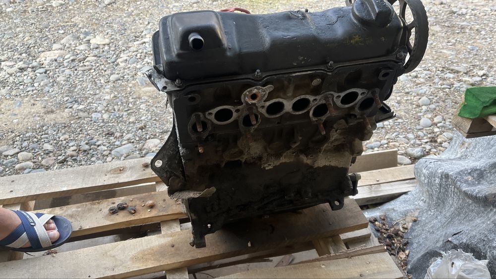 Продам мотор от Пассат Б3 обьем 1.8