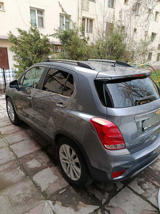 Продаю Тракер 1 , Премьер, темно серый в отличном состоянии