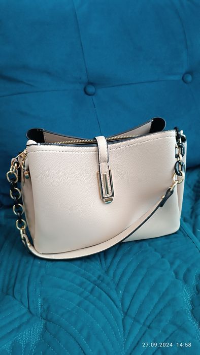 Дамски чанти 20 лв