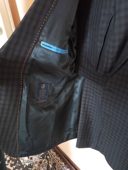 Мужской костюм хорошего качества
