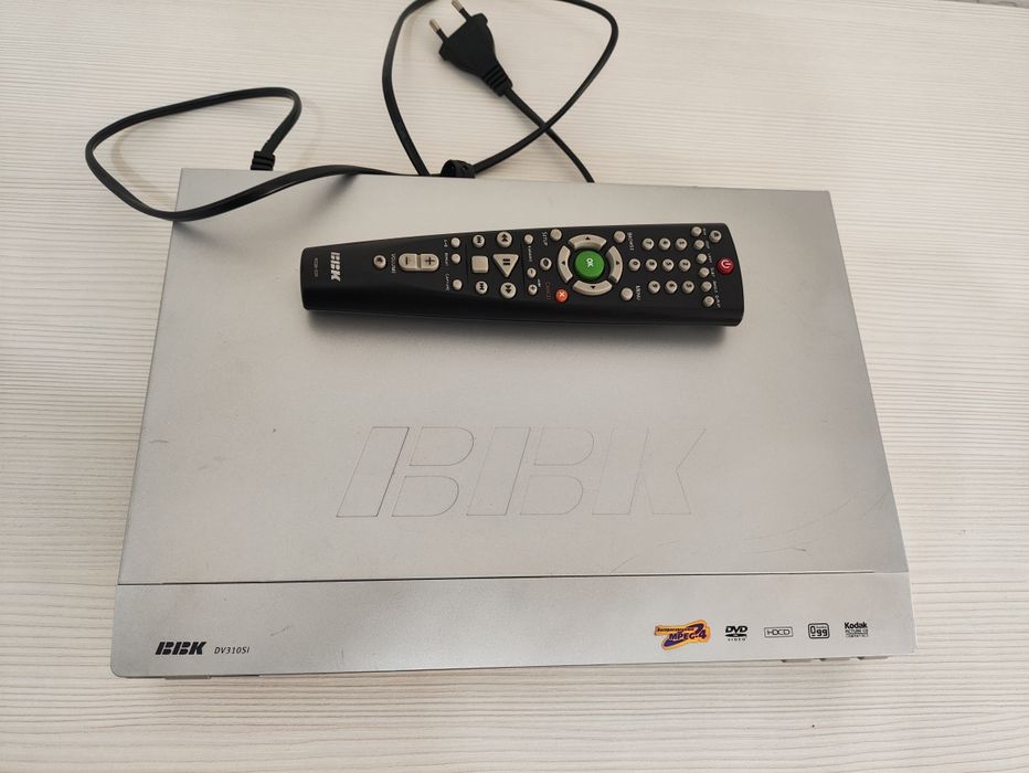 DVD плеер BBK (с караоке)