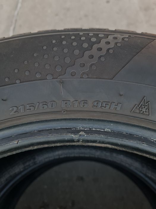 Всесезонни гуми 2 броя KUMHO Solus HA31 215 60 R16 дот 4220