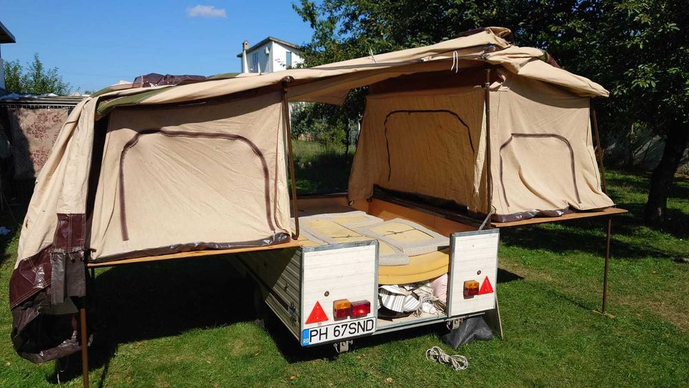 Remorca cort cu terasa