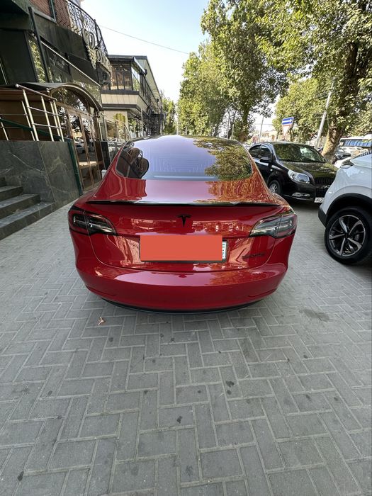 Tesla model 3 Long Range