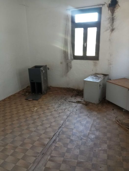 Продава се Къща в Бургас, Изгрев - 49 кв.м за 1021 €/кв.м - Снимка #5