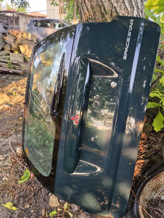 Врати за Мицубиши Спеис Стар 2000г.