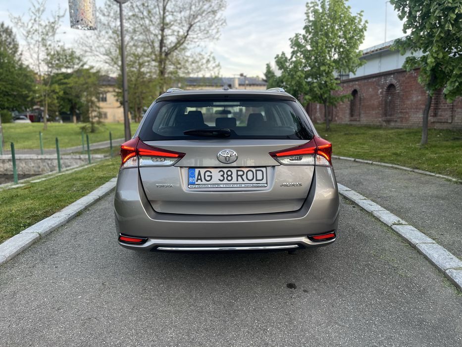 Vand Toyota Auris 2016 Euro6