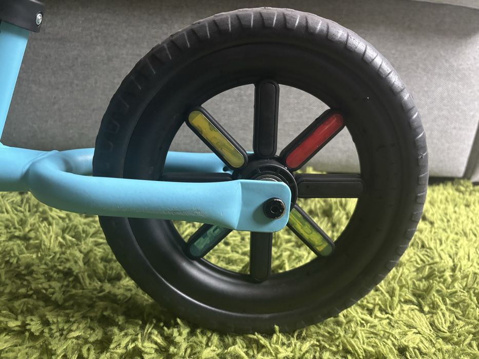 Баланс колело Chillafish - Charlie Glow - светещо!