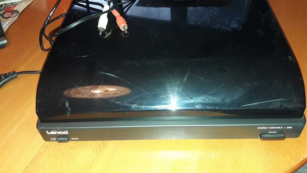 Грамофон Lenco L 3806