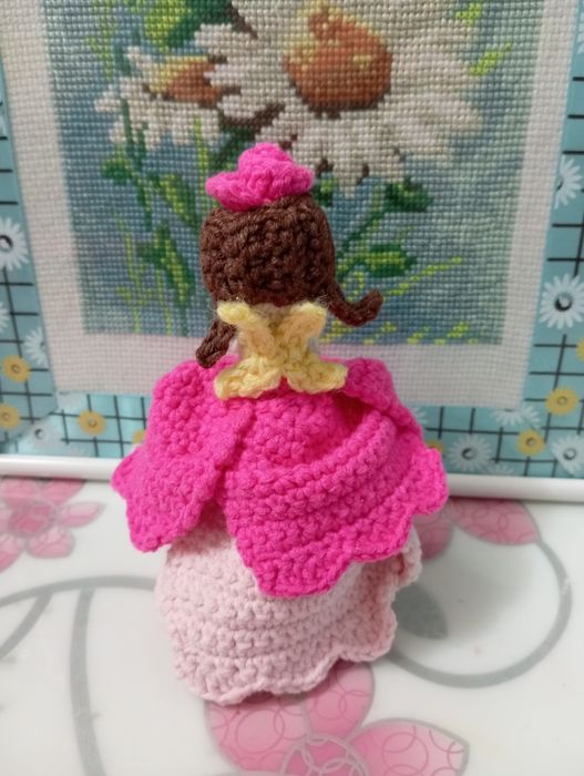 Девочка в цветке