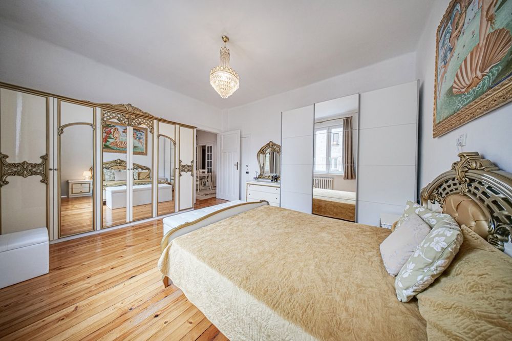 Продава се Тристаен апартамент в София, Център - 110 кв.м за 2759 €/кв.м - Снимка #6
