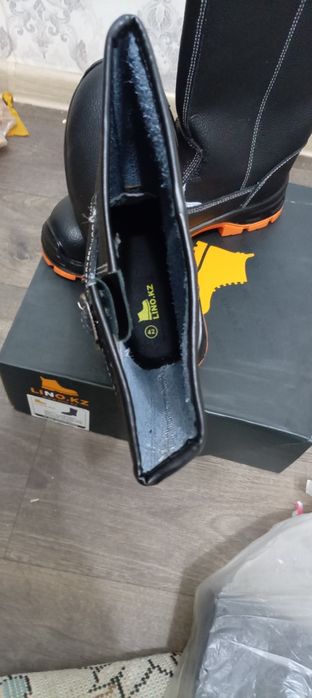 Продам рабочие сопоги