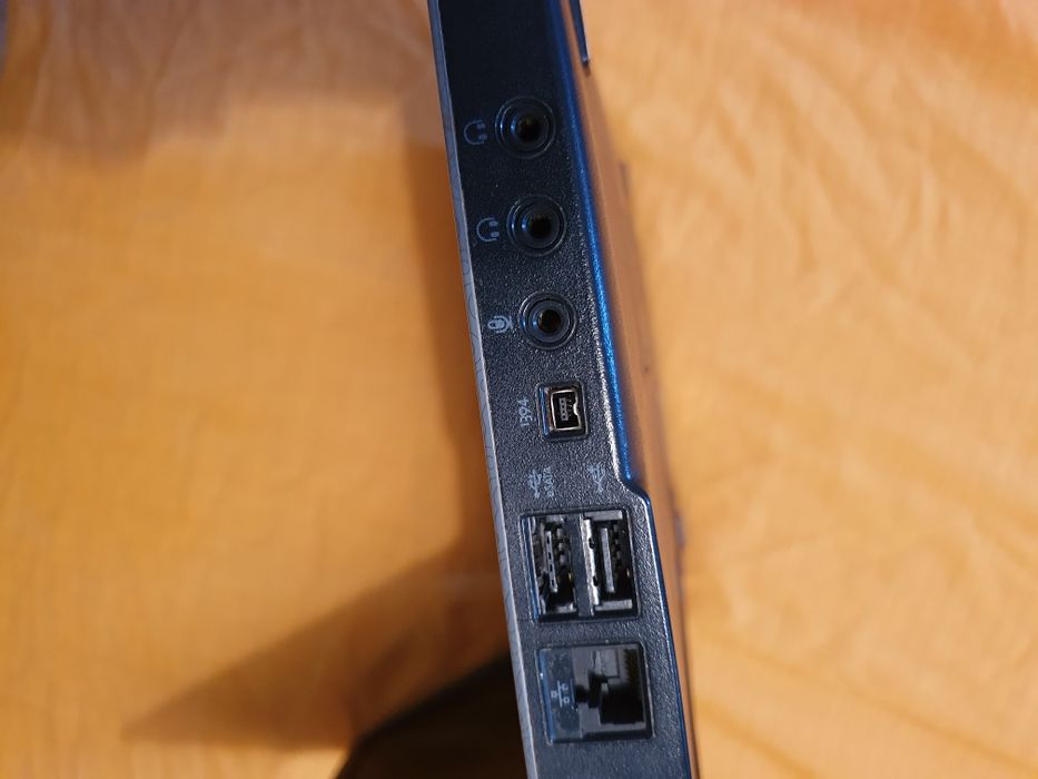 Лаптоп Dell в добро състояние