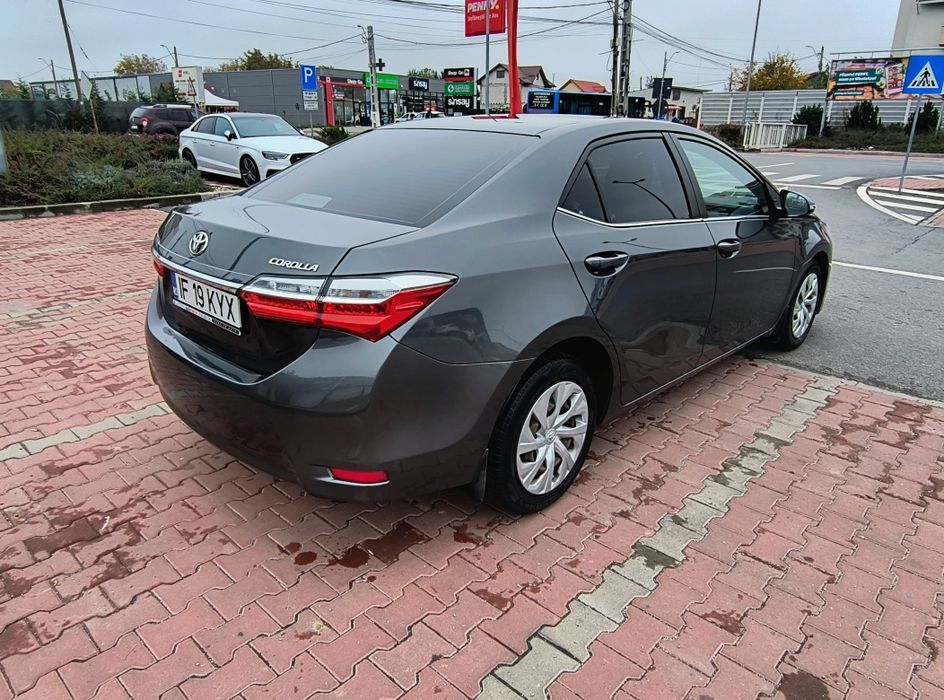 TOYOTA Corolla 2018 — imagine 3