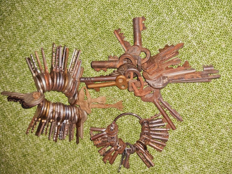 Lot chei vechi, colectie, decor, recuzita