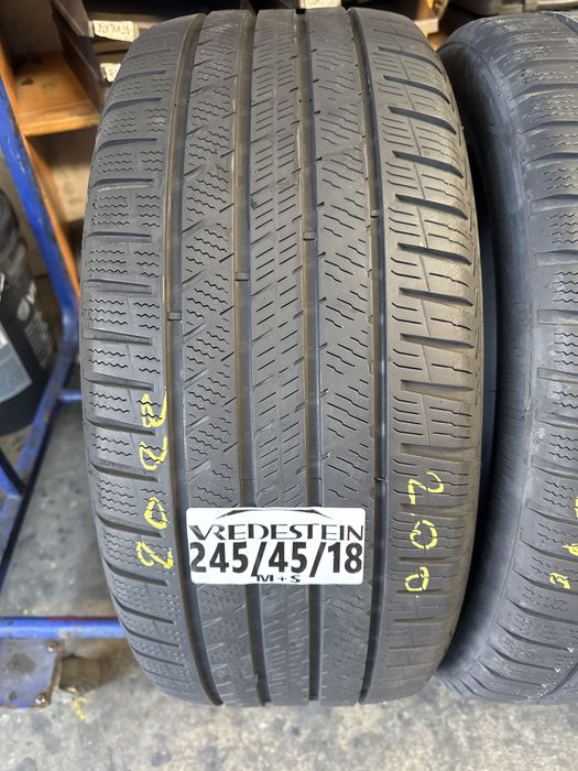 245/45/18 Vredestein M+S