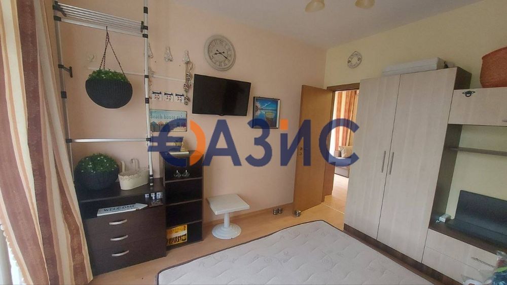 Продава се Тристаен апартамент в к.к. Слънчев бряг - 70 кв.м за 445 €/кв.м - Снимка #9