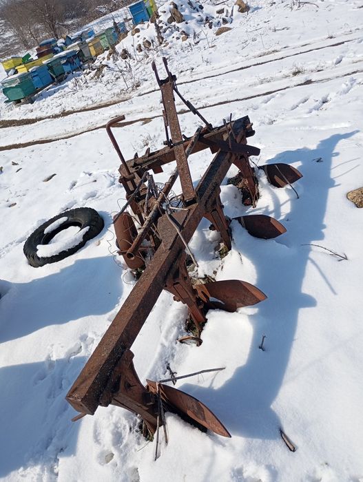 Плуг 4х25 добро състояние