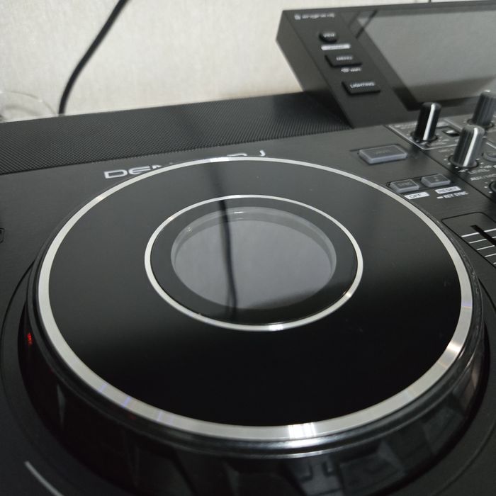 Продам Denon sc live 4