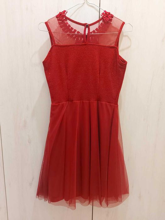 Нова малка червена рокля размер S памук абитуриентски бал блестящ пола