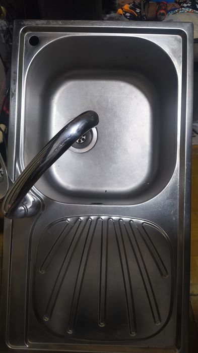 Продам мойку нержавейка.