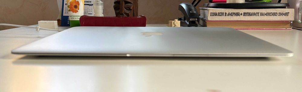 Apple MacBook 13"