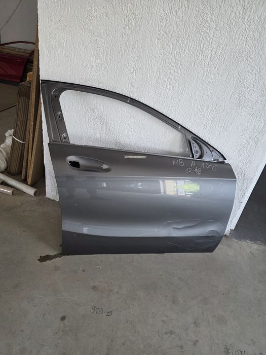 Mercedes Benz A W176 предна лява врата 12-18 2бр.