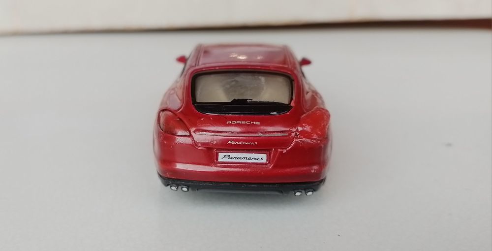 Porsche Panamera S, мащаб 1/40