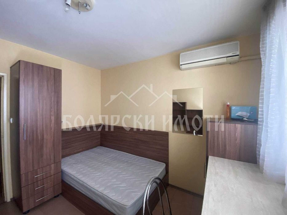 Дава се под наем Двустаен апартамент в Велико Търново, Център - 55 кв.м за 229.5 € - Снимка #2