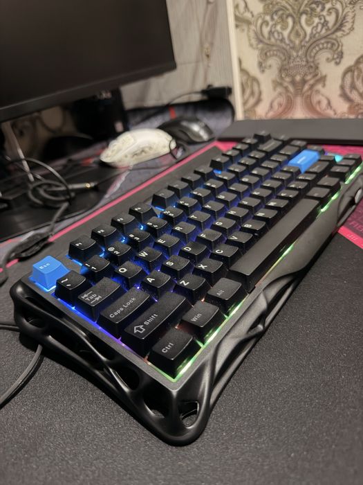 GravaStar Механическая клавиатура в харошем состояние !