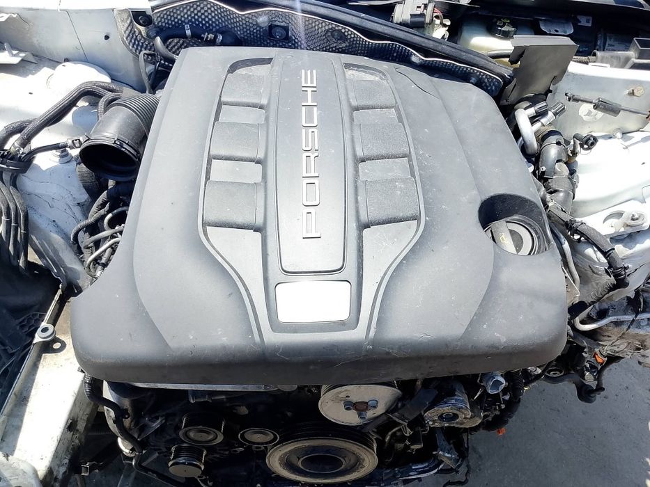Porsche Macan 3.0 TDI V6  , 2014 г. CTB мотор ,258 к.с ,1 брой на части