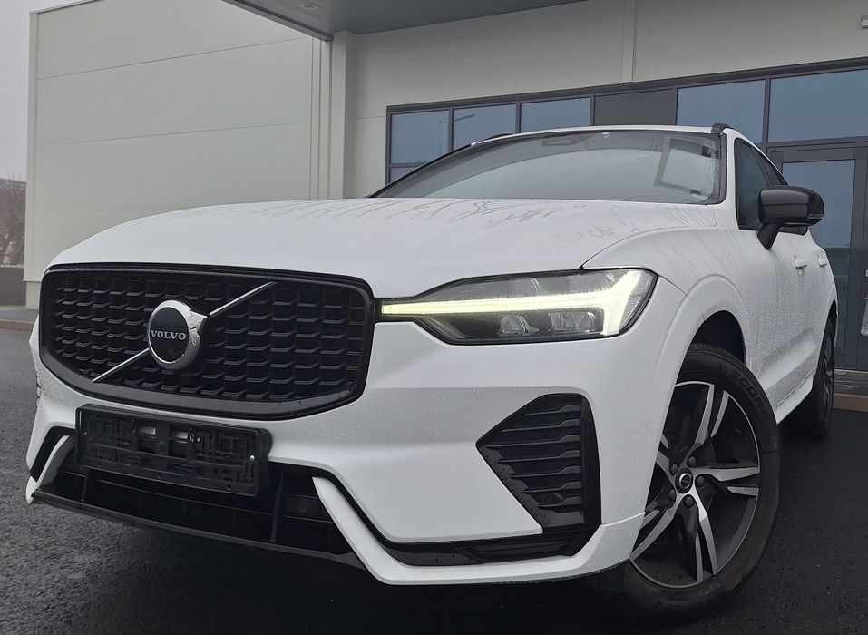 Volvo XC 60 R-Design Facelift mild hibrid mod.2022  2.0d 197CP