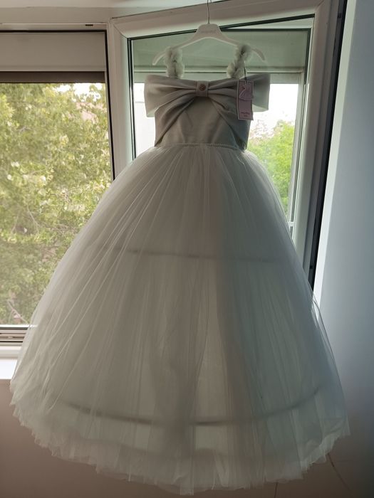 Rochie fetiță mărimea 140 cm