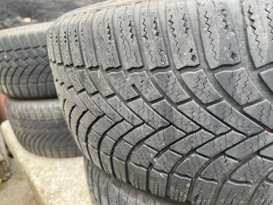 Зимни автомобилни гуми BRIDGESTONE BLIZZAK 225/55/R17