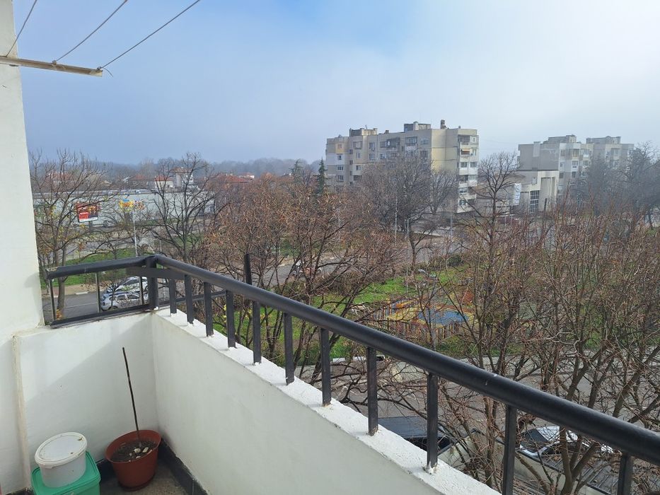 Апартамент 74кв+9кв мазе