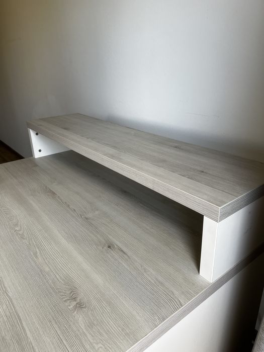 Birou modern cu etajera si sertare , sertar special pentru imprimanta