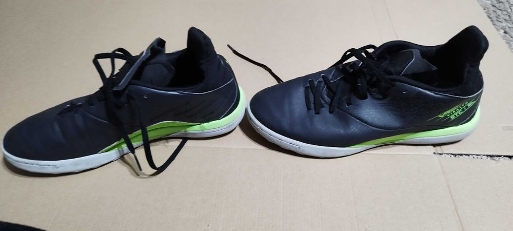 Продавам маратонки.