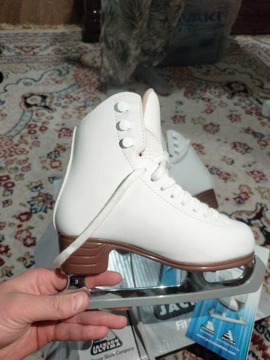 Фигурные коньки Jackson Artiste/ Оригинал